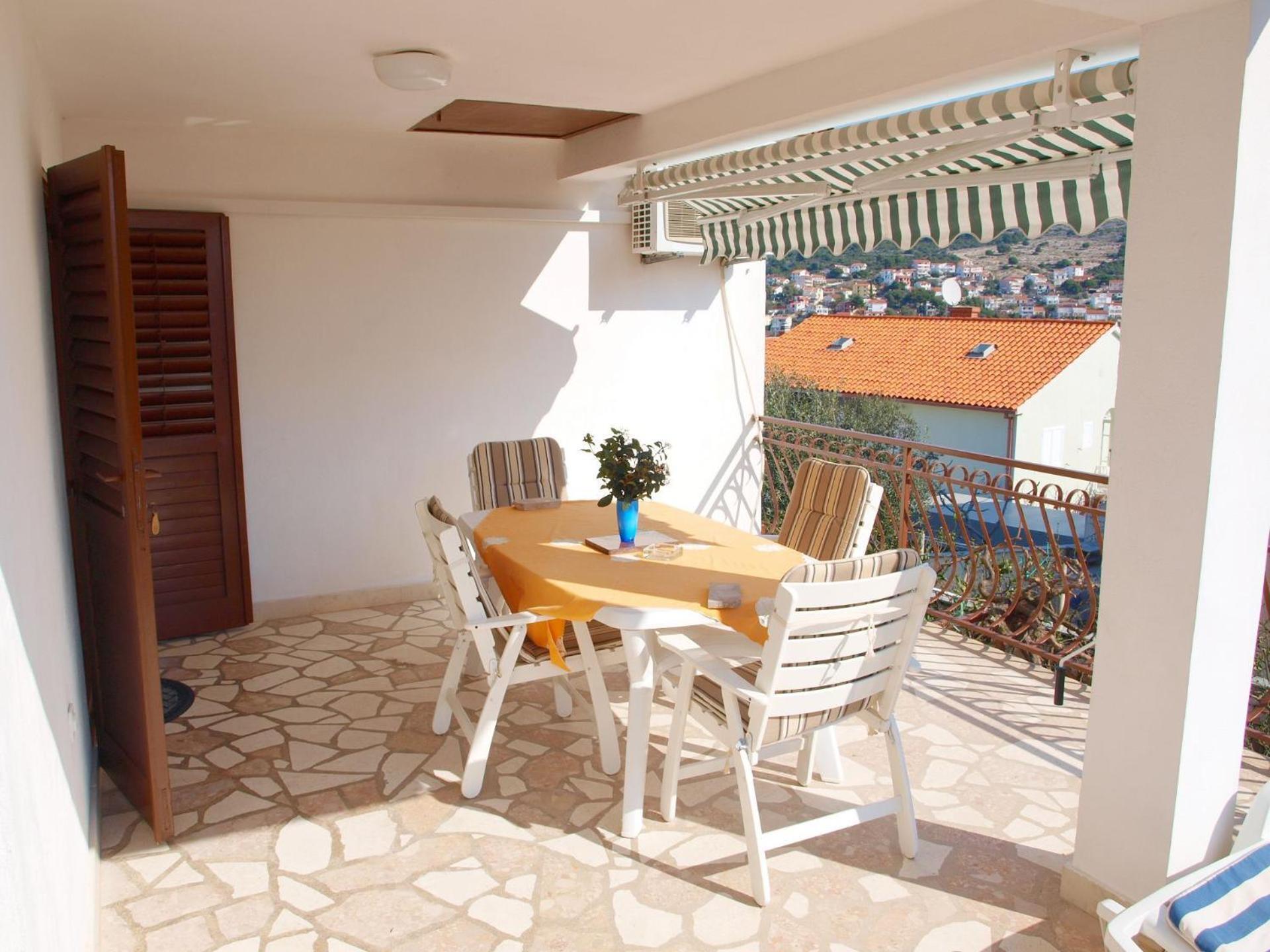 Apartments Mirja - 100M From The Beach & Parking Trogir Exteriér fotografie