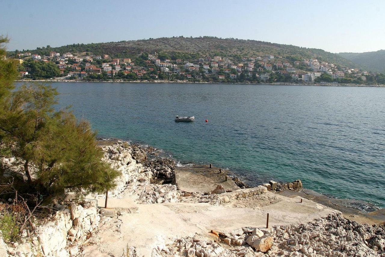 Apartments Mirja - 100M From The Beach & Parking Trogir Exteriér fotografie