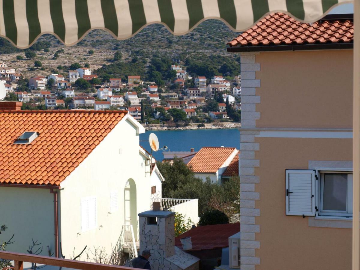 Apartments Mirja - 100M From The Beach & Parking Trogir Exteriér fotografie