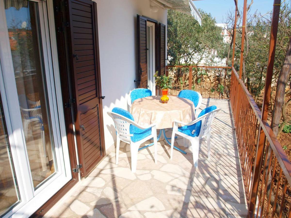 Apartments Mirja - 100M From The Beach & Parking Trogir Exteriér fotografie